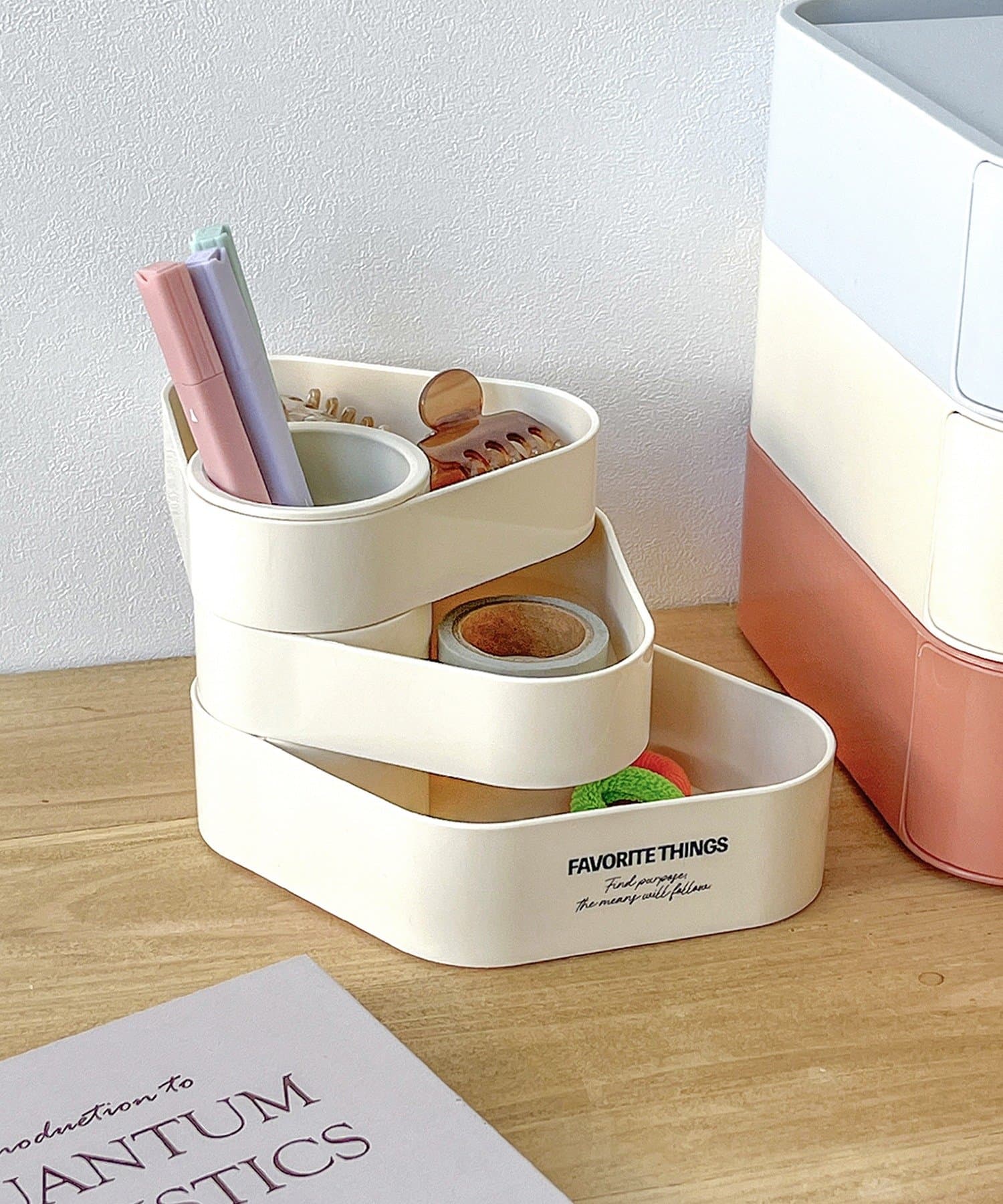 小物入れ付きペンスタンド ￥330(税込)