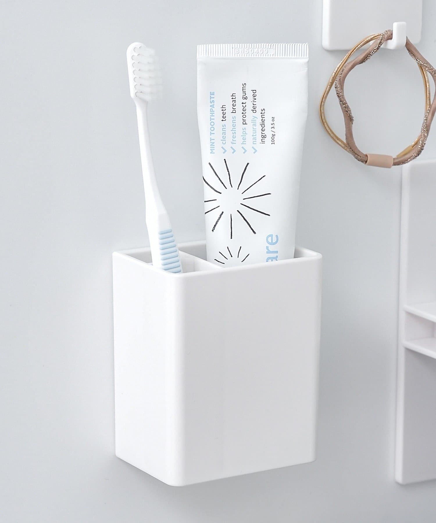 マグネット歯ブラシホルダー ¥330(税込)