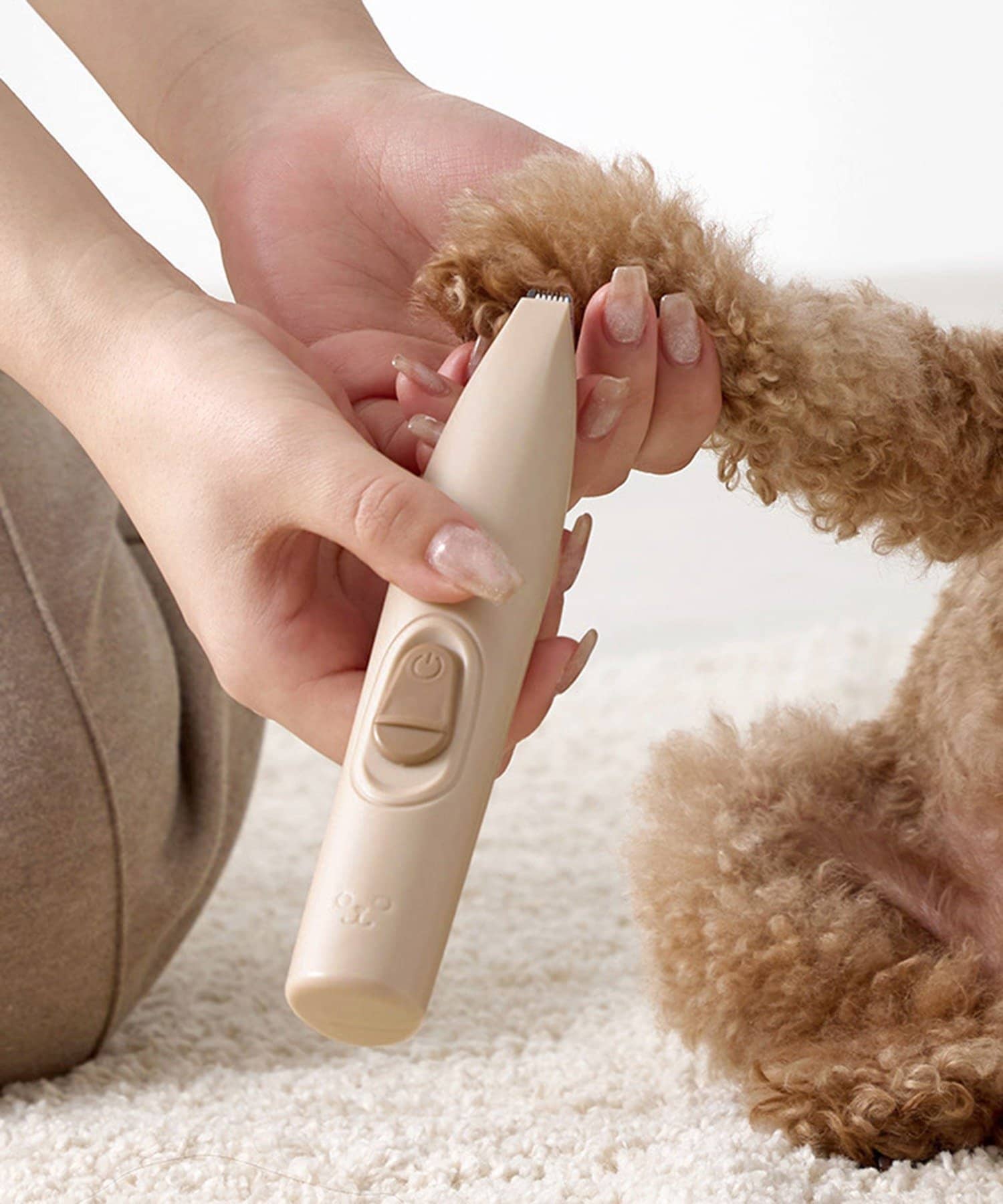 電動シェイバー ￥880(税込)