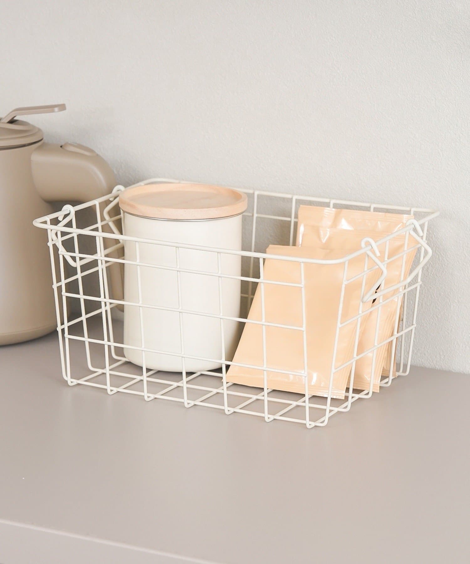 ワイヤースタッキング小物入れ ¥330(税込)